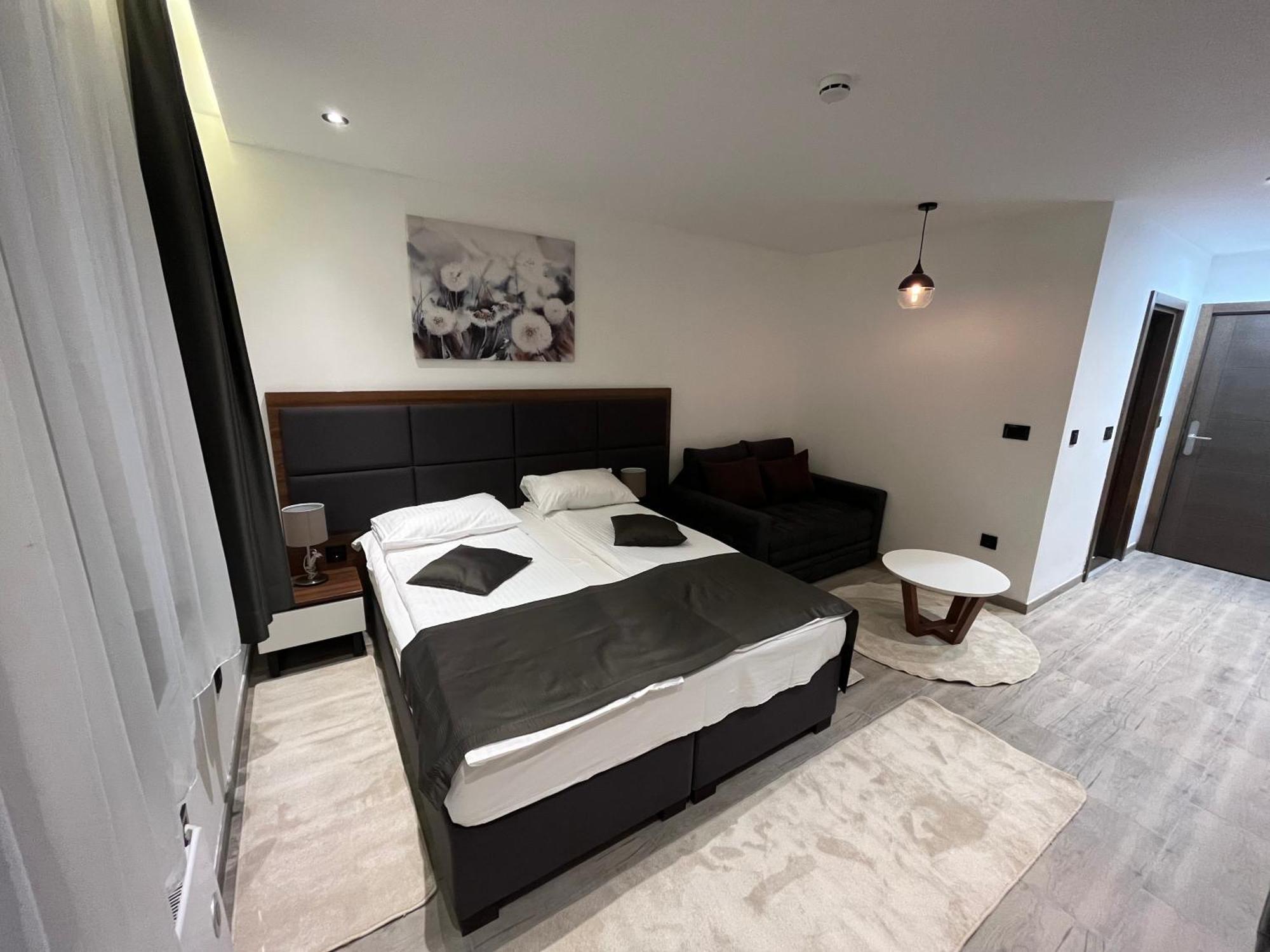 Apartment & Zoned Ii, Kopaonik, Lukac - Special Benifit Children Up To 13 Of Age Accompanied By Two Adutls Staj For Free! Free Parking! Kopaonik